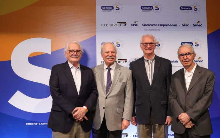 Luiz Francisco Salgado, diretor regional do Senac-SP; Luiz Galina, diretor do Sesc-SP; Dall'Acqua e Antônio Borges, superintendente da FecomercioSP Luiz Francisco Salgado, diretor regional do Senac-SP; Luiz Galina, diretor do Sesc-SP; Dall'Acqua e Antônio Borges, superintendente da FecomercioSP
